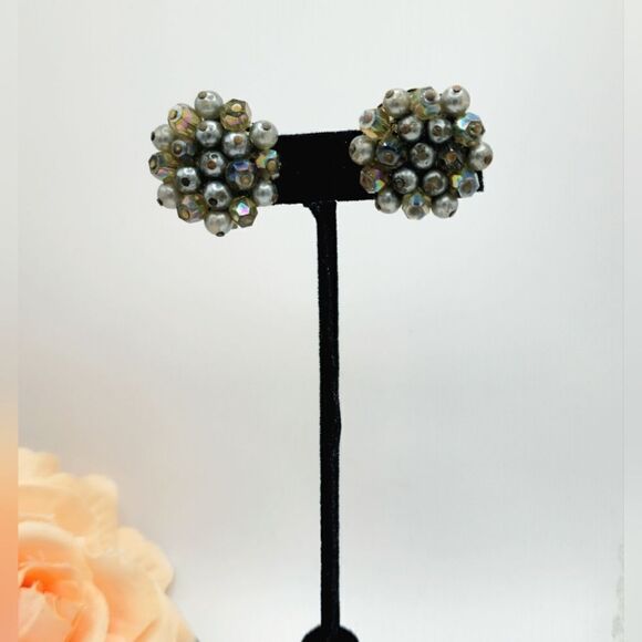 Vintage Irradescent AB beaded cluster earrings - Picture 1 of 6